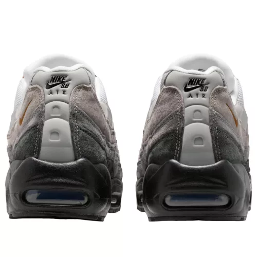 Nike Air Max 95 SB Cacao Wow alacsony szárú sneaker – termékfotó, oldalnézet