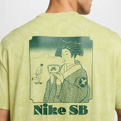 Nike SB Yuto T-shirt Olive Aura – termékfotó, oldalnézet