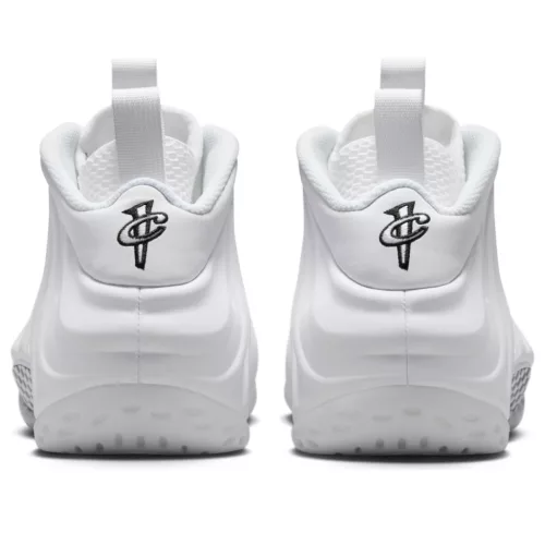 Nike Air Foamposite One Triple White alacsony szárú sneaker – termékfotó, oldalnézet