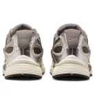 Nike V5 RNR Cave Stone Black alacsony szárú sneaker – termékfotó, oldalnézet