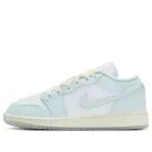 Air Jordan 1 Low SE GS 'Glacier Blue' alacsony szárú sneaker – termékfotó, oldalnézet