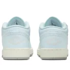 Air Jordan 1 Low SE GS 'Glacier Blue' alacsony szárú sneaker – termékfotó, oldalnézet