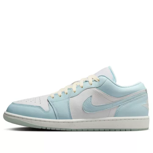 Jordan 1 Low SE Glacier Blue Summit White alacsony szárú sneaker – termékfotó, oldalnézet