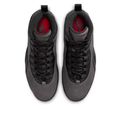 Jordan 10 Retro Shadow (2025) alacsony szárú sneaker – termékfotó, oldalnézet
