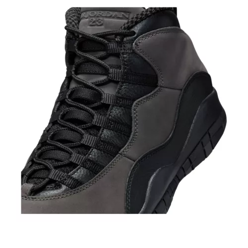 Jordan 10 Retro Shadow (2025) alacsony szárú sneaker – termékfotó, oldalnézet