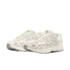 Nike P-6000 Light Bone alacsony szárú sneaker – termékfotó, oldalnézet