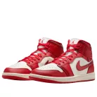 Jordan 1 Mid SE Red Cracked Leather (Women's) közepes szárú sneaker – termékfotó, oldalnézet
