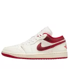 Jordan 1 Low Ruby (Women's) alacsony szárú sneaker – termékfotó, oldalnézet