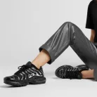 Nike Air Max Plus SE Black Chrome Silver (Women's) női alacsony szárú utcai sneaker fekete