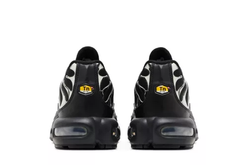 Nike Air Max Plus SE Black Chrome Silver (Women's) női alacsony szárú utcai sneaker fekete
