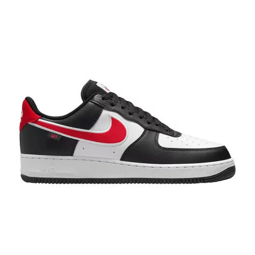 Nike Air Force 1 Low '07 Next Nature Black White University Red alacsony szárú sneaker – termékfotó, oldalnézet