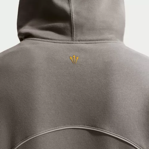 Nike x NOCTA Fleece CS Hoodie 2 Olive Grey – termékfotó, oldalnézet