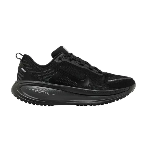 Nike Vomero 18 Black Dark Smoke Grey Light Smoke Grey alacsony szárú sneaker – termékfotó, oldalnézet