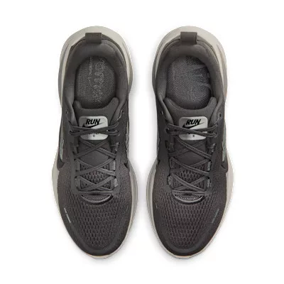 Nike Vomero 18 Medium Ash College Grey férfi alacsony szárú futócipő szürke