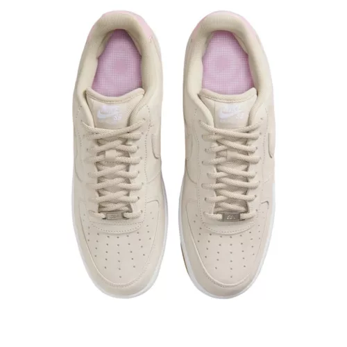 Nike Air Force 1 Low SB Light Orewood Brown Pink alacsony szárú sneaker – termékfotó, oldalnézet