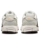 Nike Zoom Vomero 5 Light Bone Ironstone (Women's) alacsony szárú sneaker – termékfotó, oldalnézet