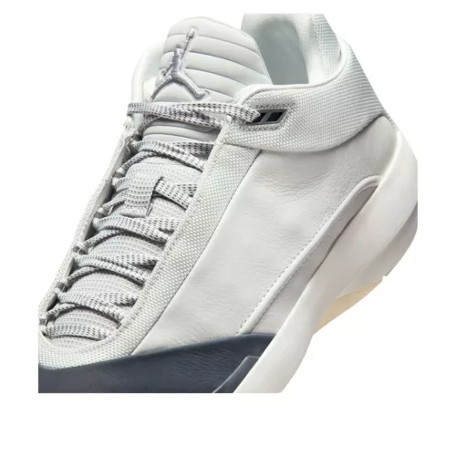 Jordan 40 Wolf Grey alacsony szárú sneaker – termékfotó, oldalnézet