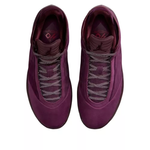 Jordan 40 Bordeaux alacsony szárú sneaker – termékfotó, oldalnézet