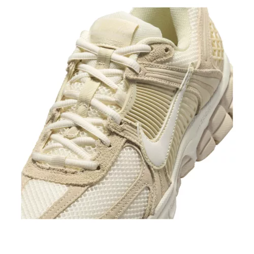 Nike Zoom Vomero 5 Beach Light Khaki (Women's) alacsony szárú sneaker – termékfotó, oldalnézet