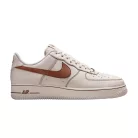 Nike Air Force 1 '07 LV8 'Ivory Saddle Brown' férfi alacsony szárú utcai sneaker bézs barna