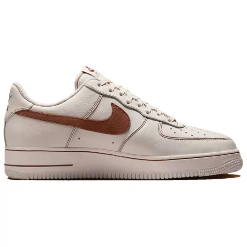 Nike Air Force 1 '07 LV8 'Ivory Saddle Brown' férfi alacsony szárú utcai sneaker bézs barna