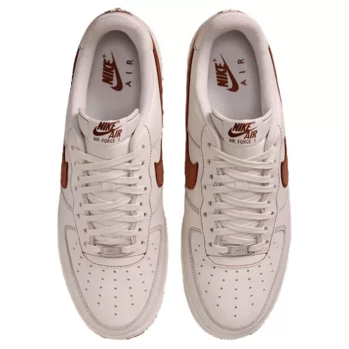 Nike Air Force 1 '07 LV8 'Ivory Saddle Brown' férfi alacsony szárú utcai sneaker bézs barna