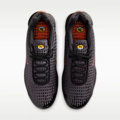 Nike Air Max Plus 7 Black Dark Copper alacsony szárú sneaker – termékfotó, oldalnézet