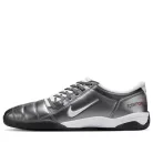 Nike Total 90 3 Light Graphite alacsony szárú sneaker – termékfotó, oldalnézet