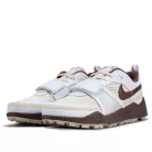 Nike Zoom Field Jaxx Travis Scott Light Chocolate alacsony szárú sneaker – termékfotó, oldalnézet