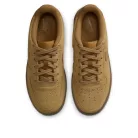 Nike Air Force 1 Low LV8 Wheat Gum Light Brown (GS) alacsony szárú sneaker – termékfotó, oldalnézet