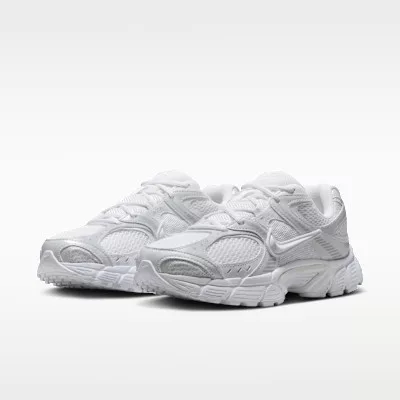Nike V5 RNR White Black Metallic Silver (Women's) alacsony szárú sneaker – termékfotó, oldalnézet