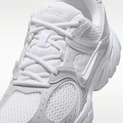 Nike V5 RNR White Black Metallic Silver (Women's) alacsony szárú sneaker – termékfotó, oldalnézet