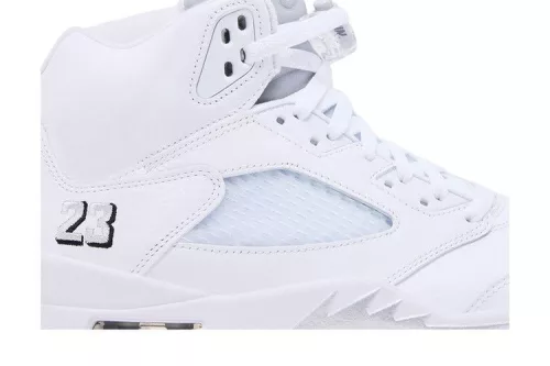 Jordan 5 Retro White Metallic (2026) (GS) gyerek magas szárú kosárlabdacipő fehér