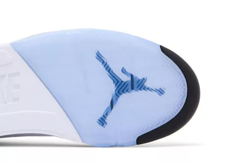 Jordan 5 Retro White Metallic (2026) (GS) gyerek magas szárú kosárlabdacipő fehér