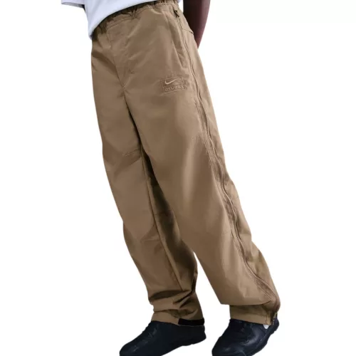 Stussy x Nike Utility Pant Pine Nut – termékfotó, oldalnézet