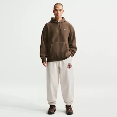 Nike Solo Swoosh Men's Pullover Hoodie Dark Hazel/White – termékfotó, oldalnézet