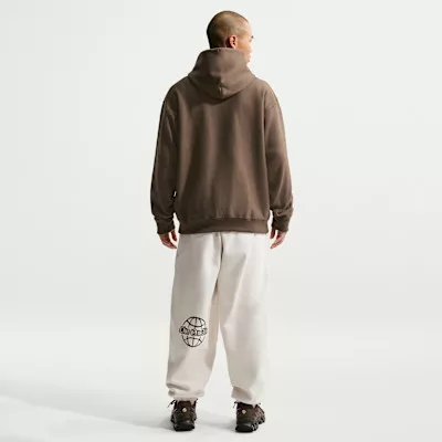 Nike Solo Swoosh Men's Pullover Hoodie Dark Hazel/White – termékfotó, oldalnézet