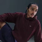 Nike Solo Swoosh Men's Pullover Hoodie Burgundy Crush/Burgundy Crush/White – termékfotó, oldalnézet