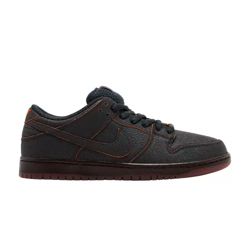 Nike Dunk SB Low Krampus alacsony szárú sneaker – termékfotó, oldalnézet