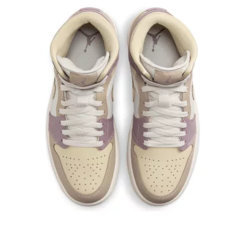 Jordan 1 Mid Light Orewood Brown Taupe Grey (Women's) közepes szárú sneaker – termékfotó, oldalnézet
