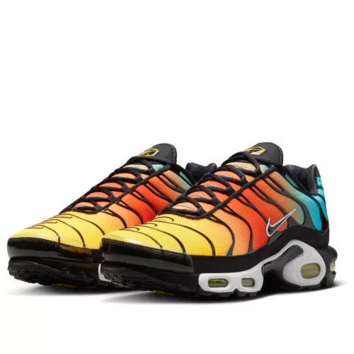 Nike Air Max Plus Baltic Blue Safety Orange alacsony szárú sneaker – termékfotó, oldalnézet