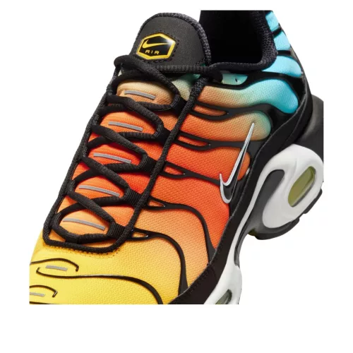 Nike Air Max Plus Baltic Blue Safety Orange alacsony szárú sneaker – termékfotó, oldalnézet