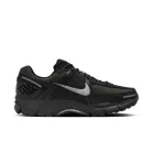 Nike Zoom Vomero 5 Black Sequoia alacsony szárú sneaker – termékfotó, oldalnézet