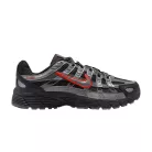 Nike P-6000 Anthracite Picante Red Metallic Cool Grey (GS) alacsony szárú sneaker – termékfotó, oldalnézet