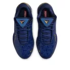 Nike LeBron 22 Monopoly Deep Royal Blue alacsony szárú sneaker – termékfotó, oldalnézet
