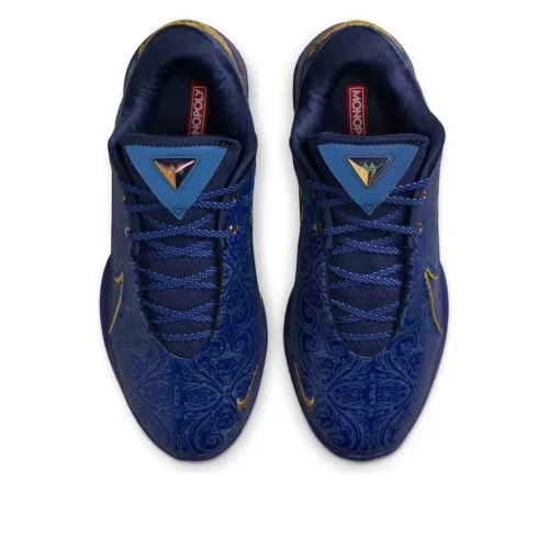 Nike LeBron 22 Monopoly Deep Royal Blue alacsony szárú sneaker – termékfotó, oldalnézet