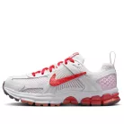Nike Zoom Vomero 5 Valentine's Day (GS) alacsony szárú sneaker – termékfotó, oldalnézet