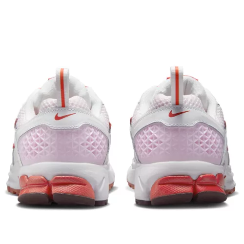 Nike Zoom Vomero 5 Valentine's Day (GS) alacsony szárú sneaker – termékfotó, oldalnézet