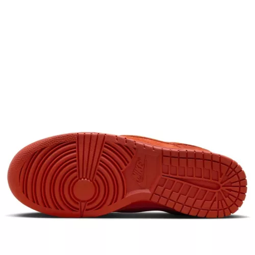 Nike Dunk Low SE Valley Of Fire (Women's) alacsony szárú sneaker – termékfotó, oldalnézet
