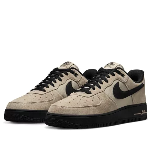 Nike Air Force 1 Low '07 LV8 Desert Khaki Black alacsony szárú sneaker – termékfotó, oldalnézet